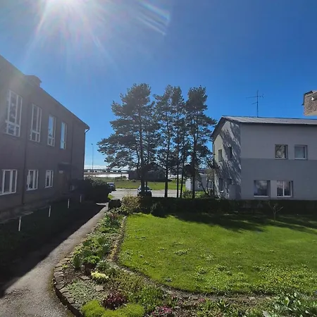 Korter Vanalinna Laehistel Haapsalu Exterior photo